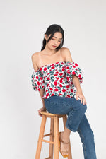 Load image into Gallery viewer, Tanisha Floral All Over Peplum Top
