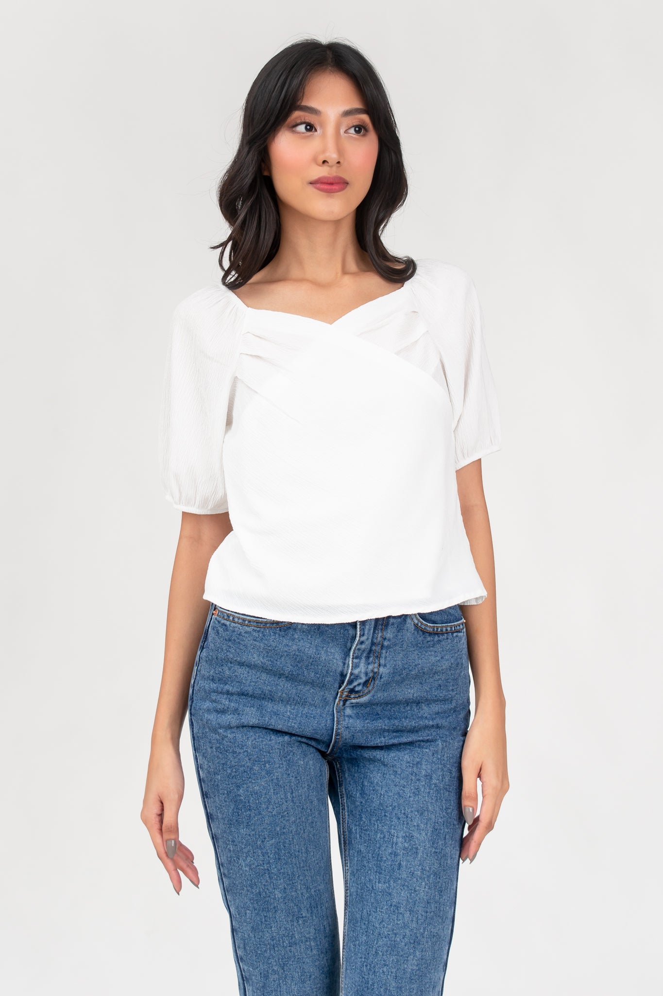 Ariah Sweetheart Top in White