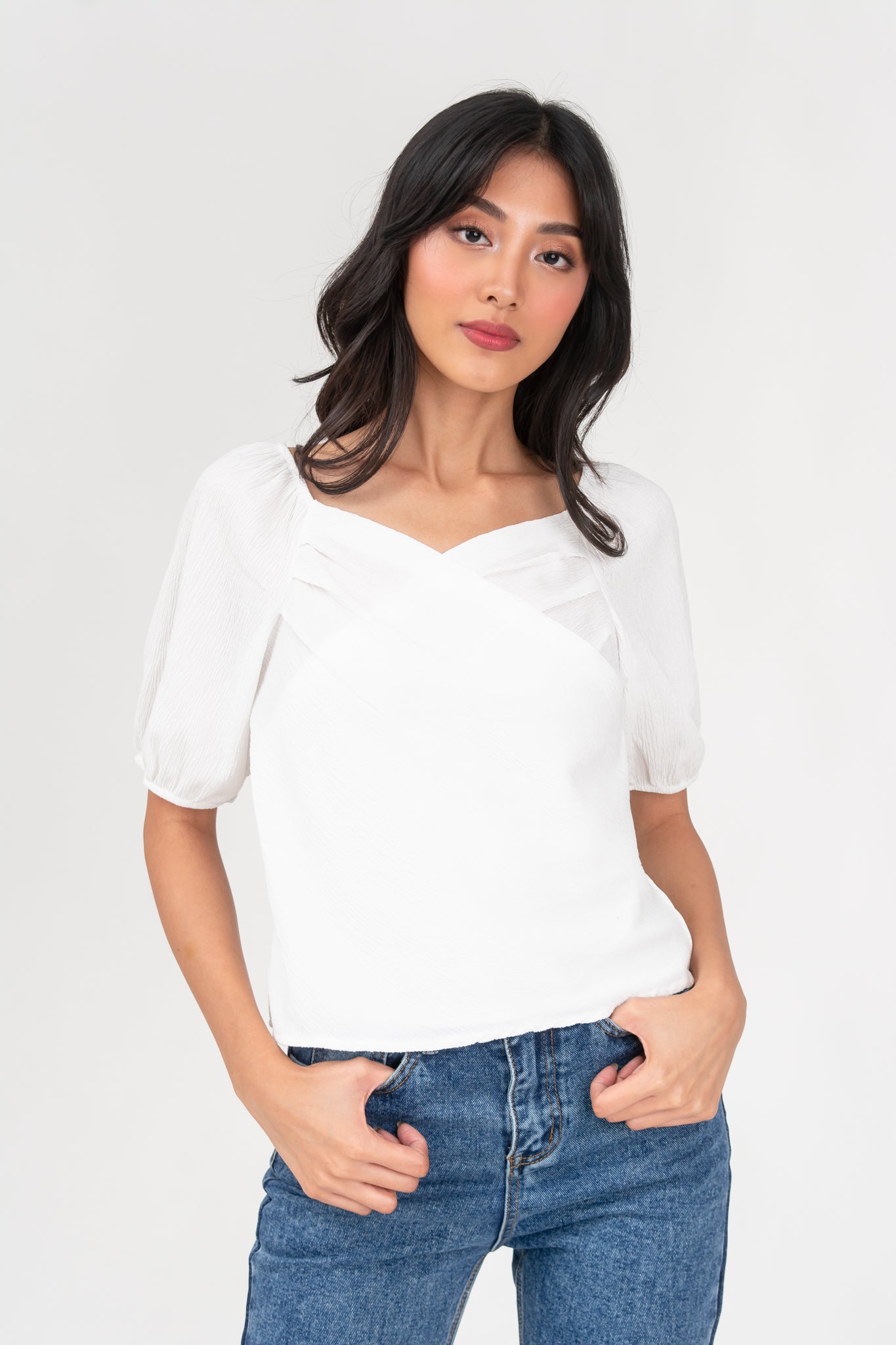 Ariah Sweetheart Top in White