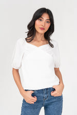 Load image into Gallery viewer, Ariah Sweetheart Top in White
